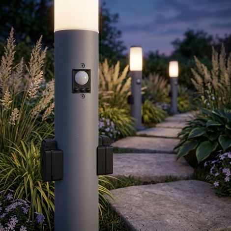 Lampione da esterno con rilevatore di movimento 2x presa elettrica lampada da giardino, 1x E27, acciaio inossidabile antracite, IP44, H 60cm, set di 2 (1/5)