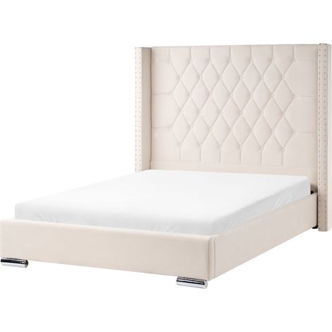 Bett Cremeweiß Samt mit Lattenrost 140 x 200 cm Hohes Gestepptes Kopfteil Knopfheftung Nieten Chesterfield Stil Retro Doppelbett Schlafzimmer