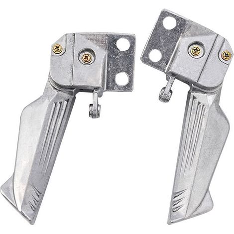 Modification parts compatible with Yamaha scooters: new Choc pedals (semi-automatic), rear footrests. (1/3)