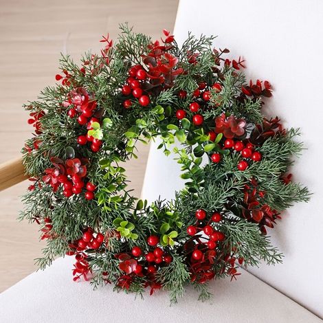 Ghirlanda natalizia artificiale, 35 cm, con aghi di pino e bacche rosse, per decorazione della porta d'ingresso, ghirlande natalizie