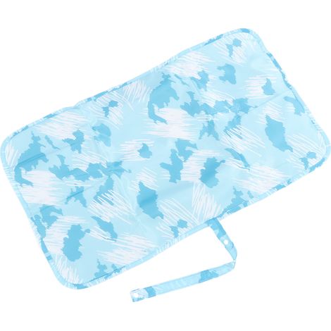 Wasserdichte, faltbare und tragbare Wickelunterlage aus Nylon für den Einsatz zu Hause, im Auto und im Freien, türkisblau mit Graffiti-Print. (1/5)