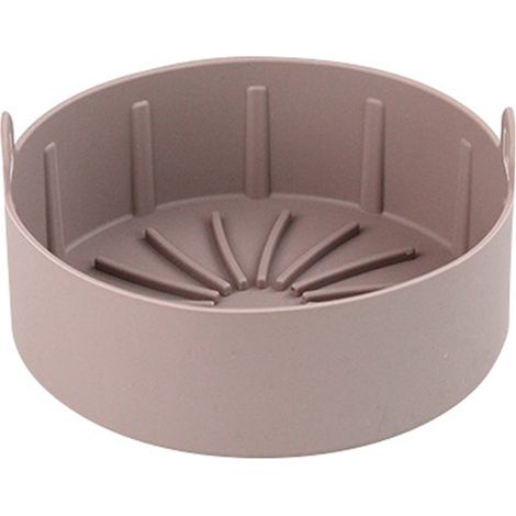 Cestello in silicone adattabile alle friggitrici ad aria, resistente al calore e facile da pulire.