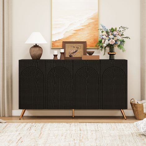 Buffet de style Mid-Century, meuble d'entrée noir avec rainures 3D et portes incurvées, structure en bois, étagères réglables, pieds en métal doré (1/5)