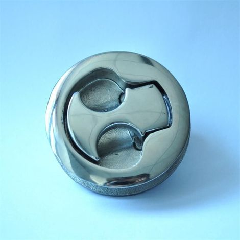 Ensemble de cinq accessoires marins pour bateaux et yachts, comprenant des verrous de plancher en acier inoxydable moulé 316, finition polie miroir. Verrous de plancher marins de précision en acier in (1/3)