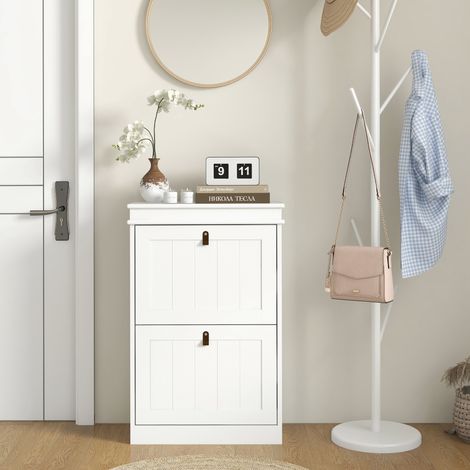 Scarpiera stretta con 2 ante a battente e ripiani regolabili per 10 paia di scarpe, ideale per l'ingresso. Dimensioni: 54x24x82,5 cm.