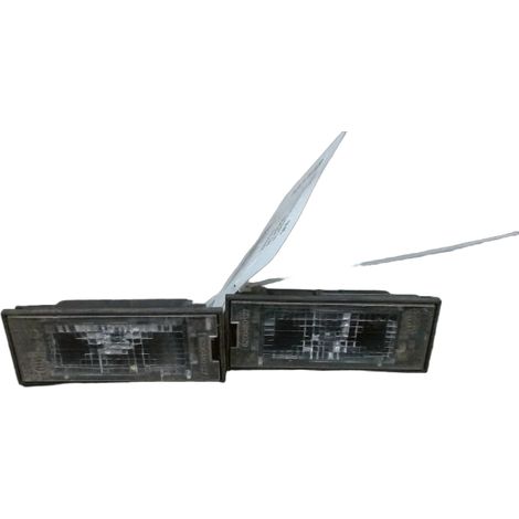 [PRODUIT D'OCCASION] Eclaireur Plaque De Police RENAULT Clio ♻️ Ref Oe. 8200480127 - Garantie à vie (1/3)