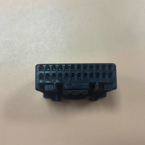 Faisceau de câbles pour connecteur automobile 1379668-1 à 24 broches (1/4)