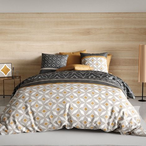 Parure housse de couette 260x240cm + 2 taies motif graphique taupe et jaune 100% coton - ORLADO (1/4)