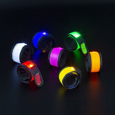 7 Pièces Bracelet LED Lumineux, Bandes Poignet Bras Accessoires Fête Sécurité Nuit Extérieur Course Vélo Camping (1/5)