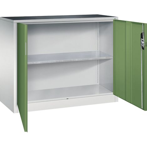C+P, Armoire d'atelier hauteur bureau à portes battantes,