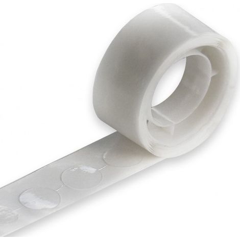 Pastilles de colle double face sur rouleau, 1 pièce. (1/2)