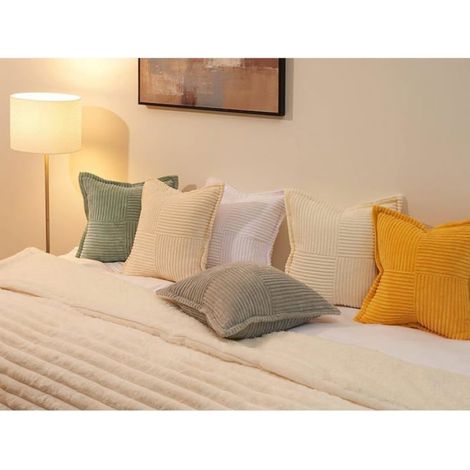 Housse Coussin Canape 45x45 Crème Blanc en Velours Côtelé Rayé Super Doux Decoration Salon Crème 45 x 45 cm (Lot de 2) (1/5)