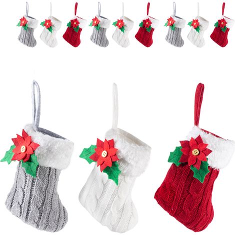 Calze della Befana natalizie in maglia con fiore decorativo e bordo soffice set 9 pezzi 3 colori 11x16 cm (1/3)
