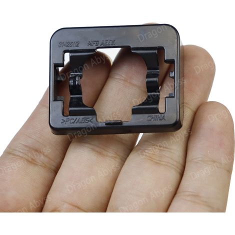 Compatible with Volvo V90 S90 rear camera bracket clip 31425112