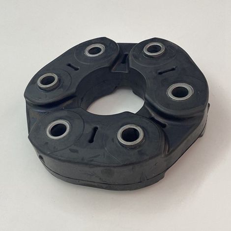 La référence 26117546426 convient aux accouplements d'arbre de transmission des modèles BMW 550i, 650i, 750i et M760i du 21 octobre 2021. (1/4)