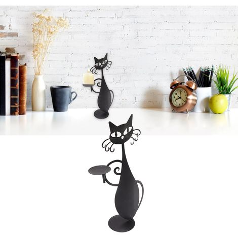 Metallener Kerzenhalter in Form einer schwarzen Katze, Retro- und Landhausstil, stehende Katze fängt einen Schmetterling, einzigartige Innendekoration, katzenförmiger Kerzenhalter. (1/5)