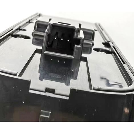 Part number 1679057501 is valid for the window regulator switch of a silver Mercedes-Benz GLS167 from model years 2019-2020.