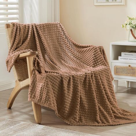 Kuscheldecke Fleecedecke Couchdecke 3D Touch 13-braun 130 x 150cm (1/5)