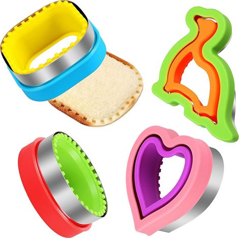 Ensemble d'emporte -pièces et de scellage pour sandwichs  - 4 emporte -pièces pour pain et biscuits  - Pâtisserie maison (1/5)