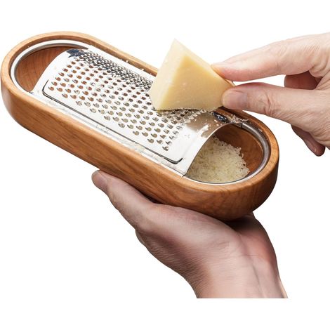 Râpe à fromage en acier inoxydable avec récipient et manche en bois - Râpe multifonctionnelle - Râpe de cuisine manuelle - Râpe le fromage, les légumes et les noix - Facile à nettoyer et à ranger - Ou