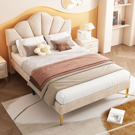 Lit capitonné 140x200 cm en Velours Beige - Lit double - Tête de lit coquillage réglable, Sommier à lattes, Pieds dorés (1/5)