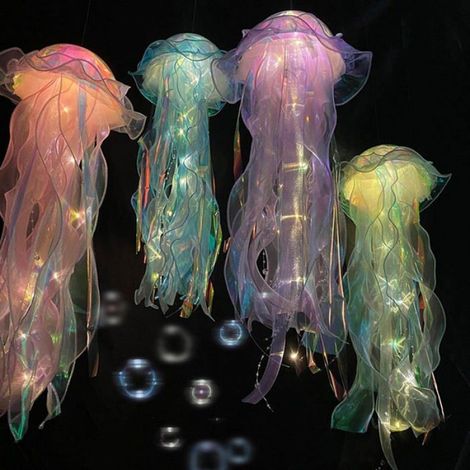 Lot de 4 lampes en forme de méduse créatives à LED, lustre fantaisie en forme de méduse, lampe à suspendre brillante, décoration (1/5)