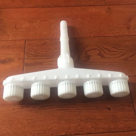Tête d'arrosage multifonction en plastique à cinq trous pour jardin, extérieur et agriculture. (1/5)