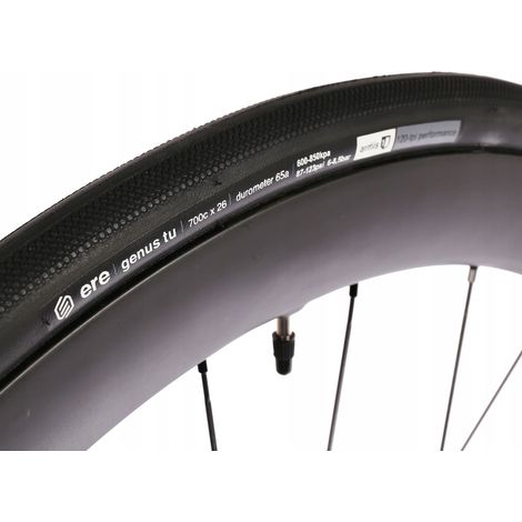 NEUMÁTICO DE CARRETERA SIN CÁMARA PARA GRAVILLA ERE GENUS TU 700X26C ¡SÓLO 296G (1/5)