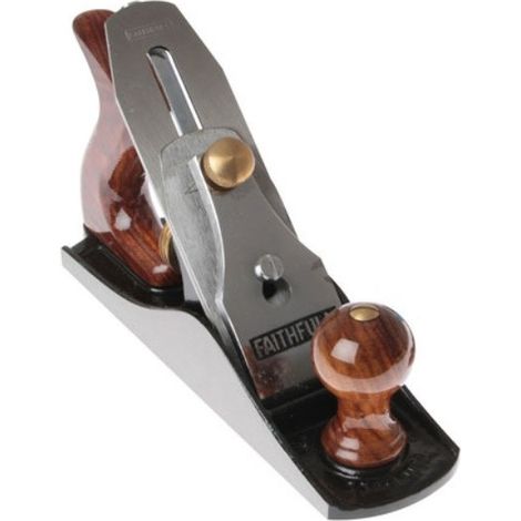 Faithfull – Rabot à main en fonte n°4 250x60mm – Semelle rectifiée pour finition précise – Réglage profondeur de coupe – Coffret en bois inclus
