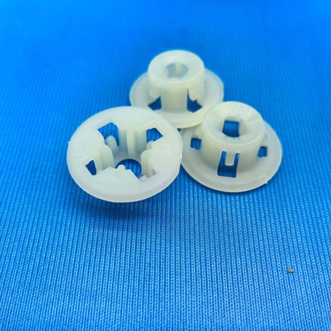 Suitable for Nissan 10-19 Sunny N17 engine hood support rod rubber pads and engine hood clip rubber sleeves (1/4)