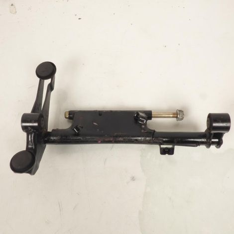 [PRODUIT D'OCCASION] Support moteur origine pour scooter Sym 125 Joyride 2001 à 2007 (1/2)