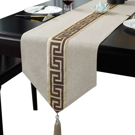 Chemin de table à pompons, nappe jacquard pour la décoration de table à manger