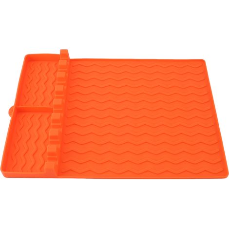 Tapis en silicone pour ustensiles et spatules de grill résistant à la chaleur facile à nettoyer polyvalent pour étagère latérale barbecue extérieur et plan de travail cuisine Type 2 (1/5)