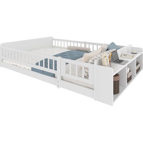 Letto per bambini 140x190 cm in legno di pino bianco con contenitore aperto, mensole integrate e sponda apribile, senza materasso per una cameretta ordinata - CHICFURN (1/5)
