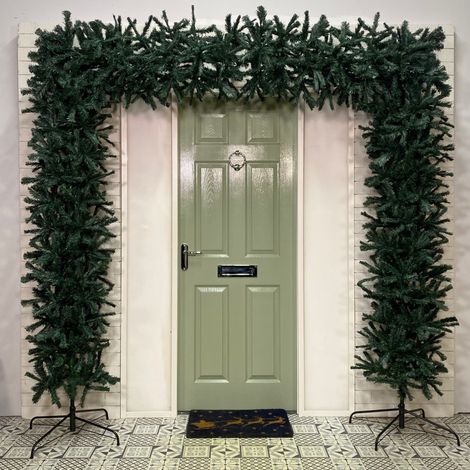 8ft (2.4m) Indoor Outdoor Artificial Christmas Tree Arch in Green (1/5)