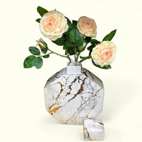 Pot Décoratif Hexagonal Motif Marbre et Laque Dorée avec Fleurs de Camélia Artificielles - PANGIVO (1/3)