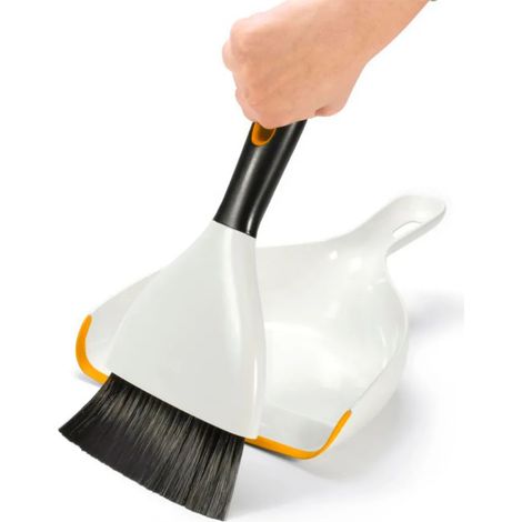 Oxo Kehrschaufel und Bürstenset ergonomisches Design kompakt