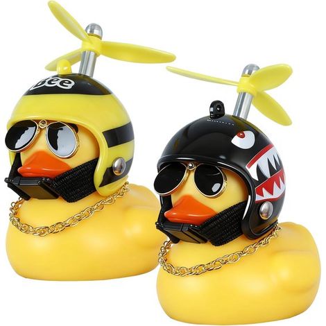 Set di 2 ornamenti per auto a forma di anatra in gomma, campanelli per bicicletta a forma di anatra comprimibili con casco a elica, benda e catena dorata, divertente decorazione per cruscotto di auto, (1/5)
