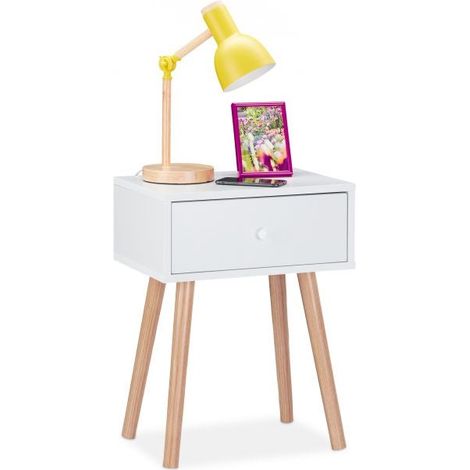 Comodino in stile scandinavo (1/5)