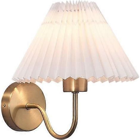 Appliques murales dorées au design créatif, douilles E26/E27, avec abat-jour plissé blanc à haute transmission, idéales pour la décoration de chambres et d'hôtels. (1/5)