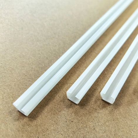 Staubsauger-Bodenbürstenkopf mit 35/32 mm Durchmesser, Borstenleiste, Bürstenkartensteckplatz, weißer Kartenhalter – Zubehör kann individuell angepasst werden.