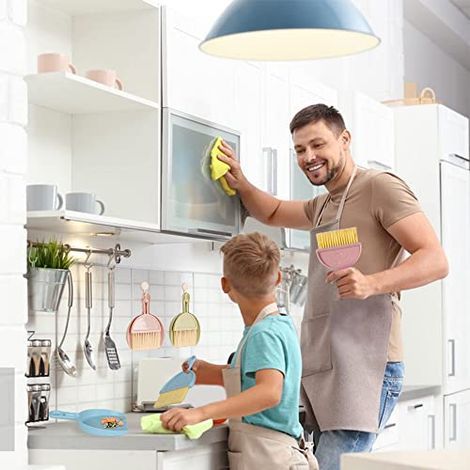 Ensemble de 3 mini balais et pelles à poussière pour la maison, la voiture, la cuisine, la table et les enfants - Poils en plastique résistant, facile à manier, à suspendre, disponible en 3 couleurs (1/5)
