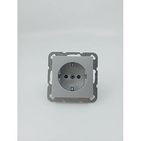 GIRA 445326 PRISE DE COURANT ALU IP20