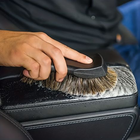 1 pièce – Brosse de nettoyage en cuir à poils de cheval, outil de frottement à poils longs pour intérieur de voiture, meubles, tapis – Nettoyage en douceur et profond pour sneakers, bottes et tapisser (1/5)