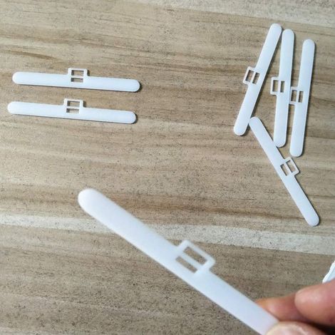 89 Accessoires de suspension en PVC à double trou pour stores vénitiens verticaux, stores enrouleurs et stores voilages (10 pièces)