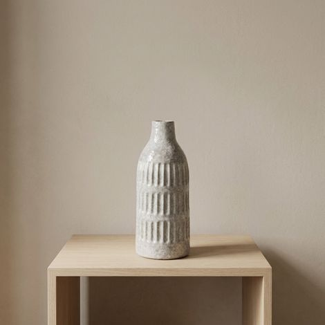 Minimalist Slim Natural Tone Vase (1/2)