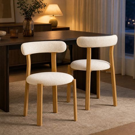 Lot de 2 chaises de salle à manger blanches en bouclette, pieds en bois (1/5)