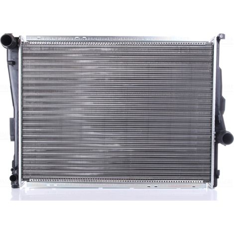 Radiateur, refroidissement du moteur Nissens 60782 BMW 17111611557 17111611565
