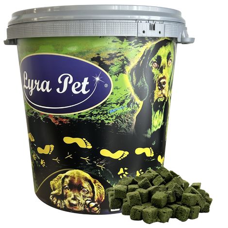 1 kg (5 x 200 g) de cubes d'herbe à chat Lyra Pet® lyophilisés dans un tonneau de 30 L