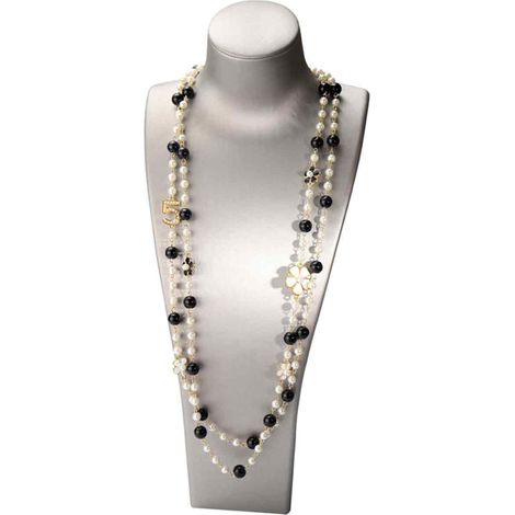 Collier - Pendentif - Métal Inoxydable - Chaîne Longue 75 Cm - Motif Camélia Et Chiffre 5 - 1 Pièce